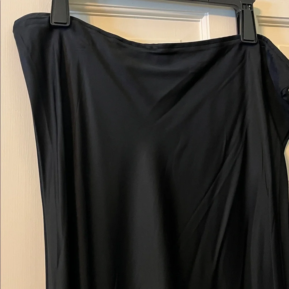Wild Fable Black slip skirt - Picture 2 of 5